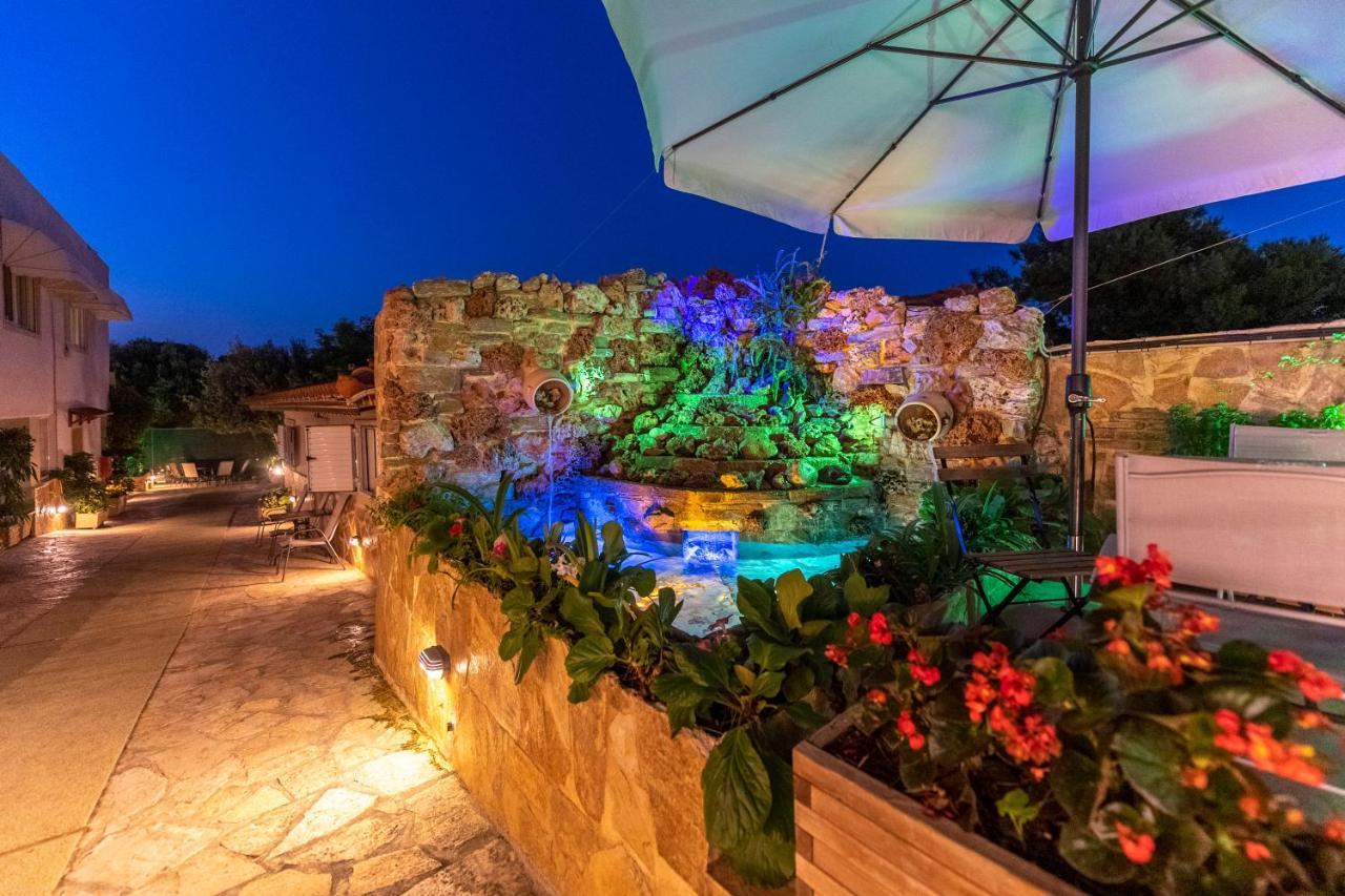 Tina Aparthotel 3*